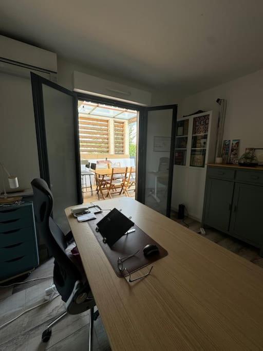Luxury Villa With Pool And View Juvignac Esterno foto