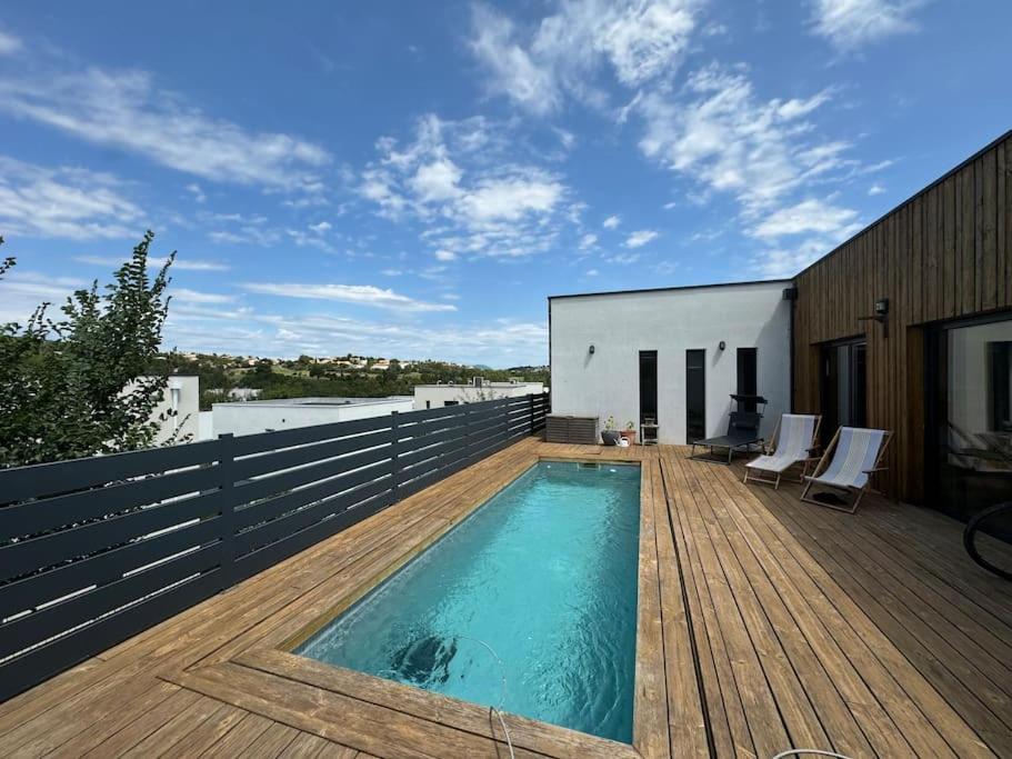 Luxury Villa With Pool And View Juvignac Esterno foto
